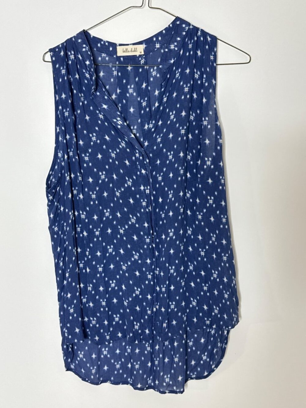 Bella Dahl Blue White Button Front Mandarin Neckline Hi-Low Sleeveless Blouse M